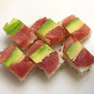 2. Oshizushi maguro  4 pezzi