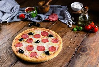 Pizza Prosciutto Salami - 450g