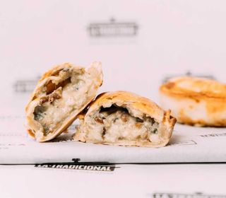Empanada de 4 quesos y setas