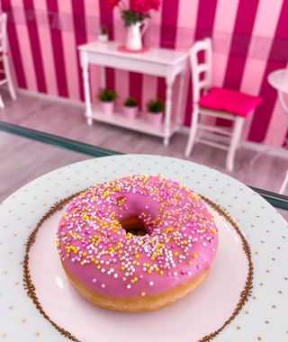 Donut alla fragola - 1 pezzo