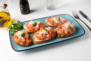 Bruschete cu roșii fresh