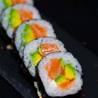 Futomaki Salmón Tradicional