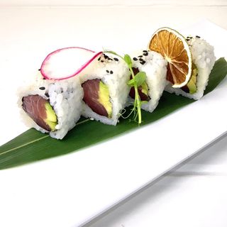 112 Maguro avocado 8pz