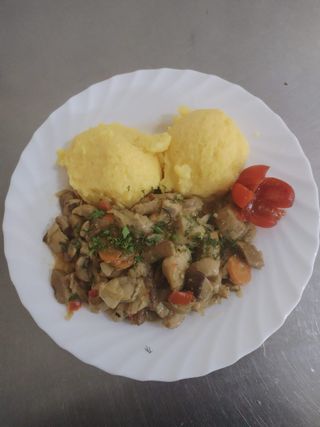 Sote de hribi cu mămăliguță (post)