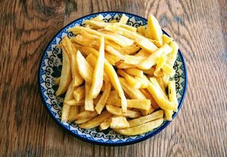 RACION PATATAS FRITAS