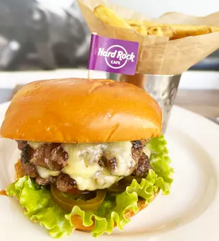 COUNTRY BURGER