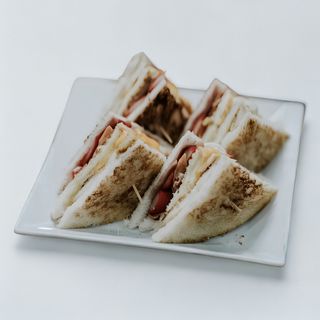 Sándwich Especial Pekín