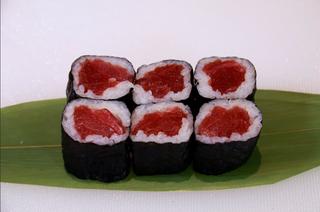 H02 Hosomaki al tonno - 6 pezzi