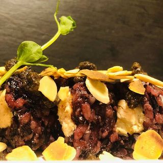 142.Black sake tempura roll - 4 pezzi