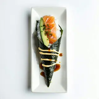 Temaki spicy salmone