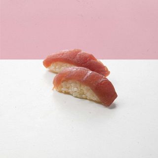 2. Nigiri atún (2 uds.)
