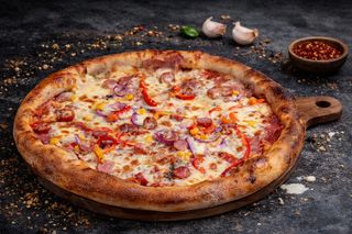 Pizza Țărănească + sos gratis