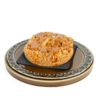 Drożdżówka z jabłkiem i karmelem