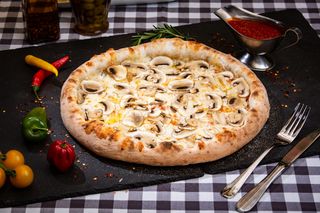Pizza Con Funghi Ø 32cm1