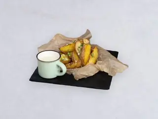 Ziemniaki pieczone po wiejsku (200g)