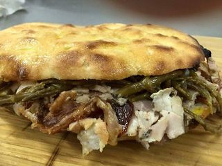 Porchetta e friarielli napoletani