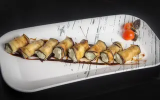 Рулетики з баклажанів