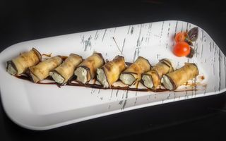 Рулетики з баклажанів