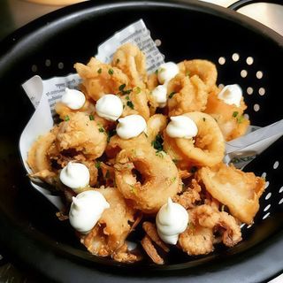 Calamares con alioli