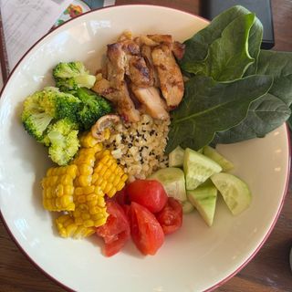 Поке боул с цыпленком