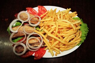 ღორის შემწვარი ნეკნები