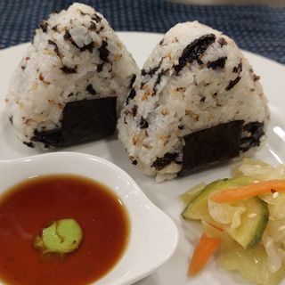 饭团Bolas de arroz