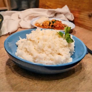 Задушен Бял Ориз (100г)