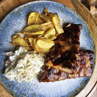 COSTITE DELICIOASE CU SOS BARBEQUE 650 GR 