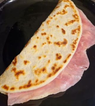 Piadina con prosciutto cotto