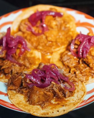 Taquitos De Cochinita Pibil