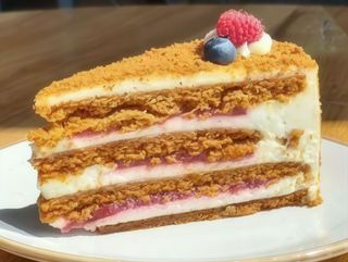 Медовик (160g)