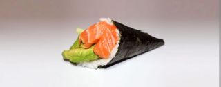 Temaki salmón