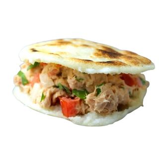 Arepa De Salpicón De Atún