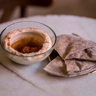 Humus Clásico