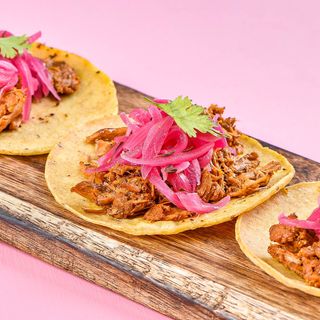 Tacos de cochinita pibil