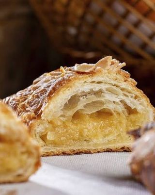 Croissant de Amêndoa