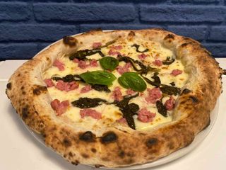 Pizza Salsiccia e Friarielli
