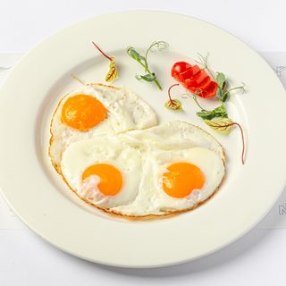 Глазунья из 3х яиц