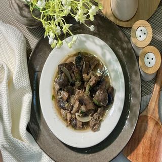 Говядина с грибами