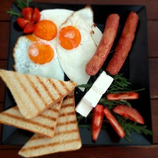 Doručak sa viršlama