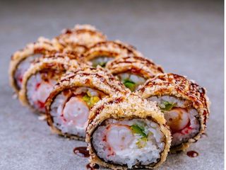 ГАРЯЧИЙ РОЛ З КРЕВЕТКОЮ (300g)
