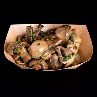 Ciuperci trase la tigaie