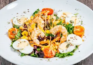Salada Camarao