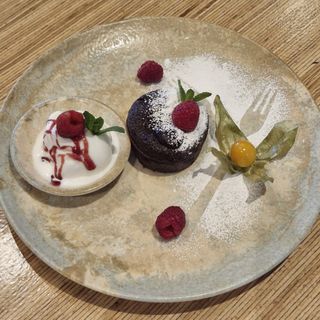 Шоколадов лава кейк с джелато (150 г)