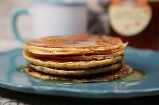 Панкейкс с кленов сироп