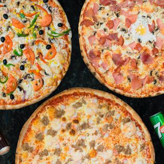 Pizza Day-Componha a sua Pizza (para 2 pessoas)