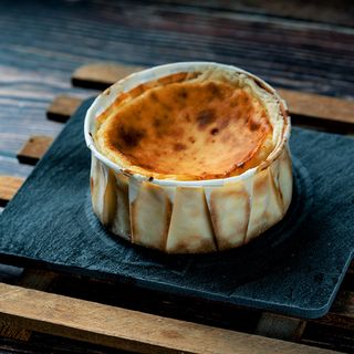 C5. Cheesecake Cremós