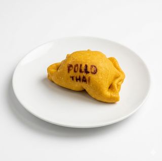 Empanada De Pollo Thai