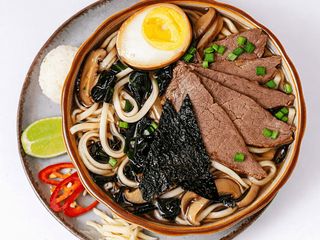 Рамен з телятиною (450g)