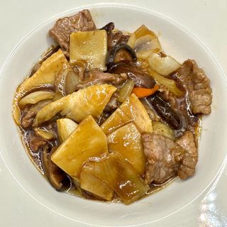 54A. Ternera Con Bambú Y Setas